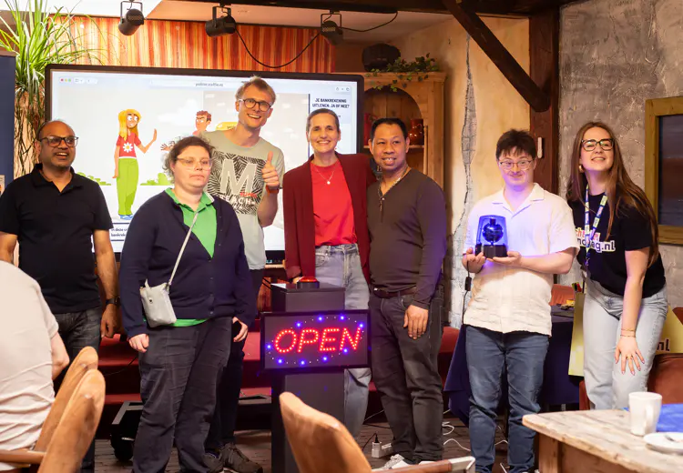 De opening van de nieuwe Steffie uitleg over geldezels werd gevierd.
